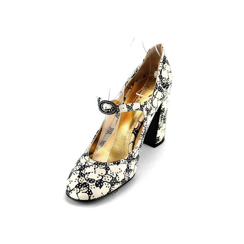 کفش زنانه پاشنه بلند چرم جلو و پشت بسته Bottega Veneta 